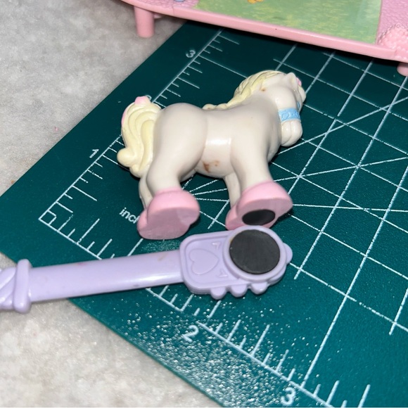 Vintage Fisher Price #5189 Precious Prancing Pony Show Ring 5 pcs 1988 magnetic - Picture 10 of 13